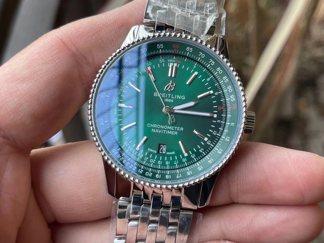 Breitling Navitimer 1 Series 41MM Green Face TF Factory 1:1 Super Replica