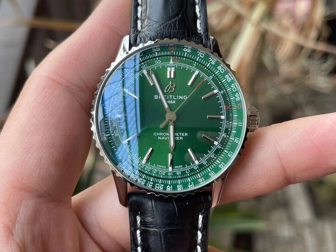 TF Breitling NavitimerA17326 41MM green plate Seagull 2824 movement super replica